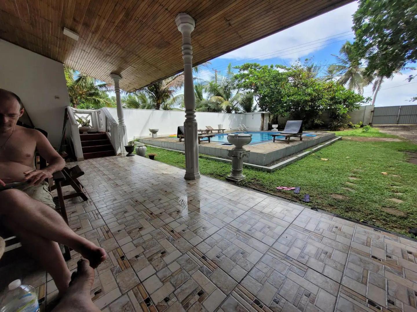 Villa Sea Sprays Hikkaduwa Buitenkant foto